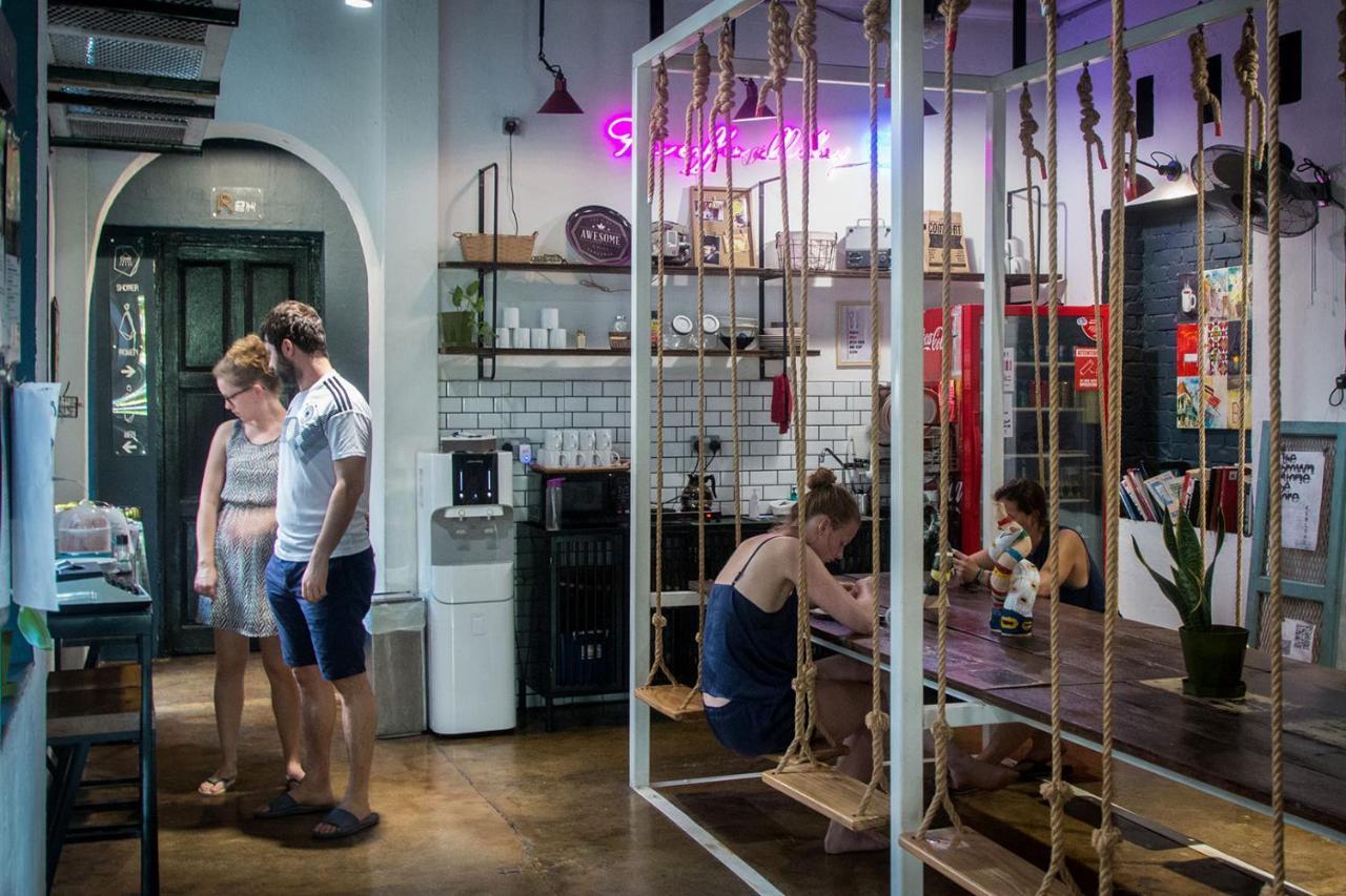 The Brownstone Hostel & Space Ipoh Exteriör bild
